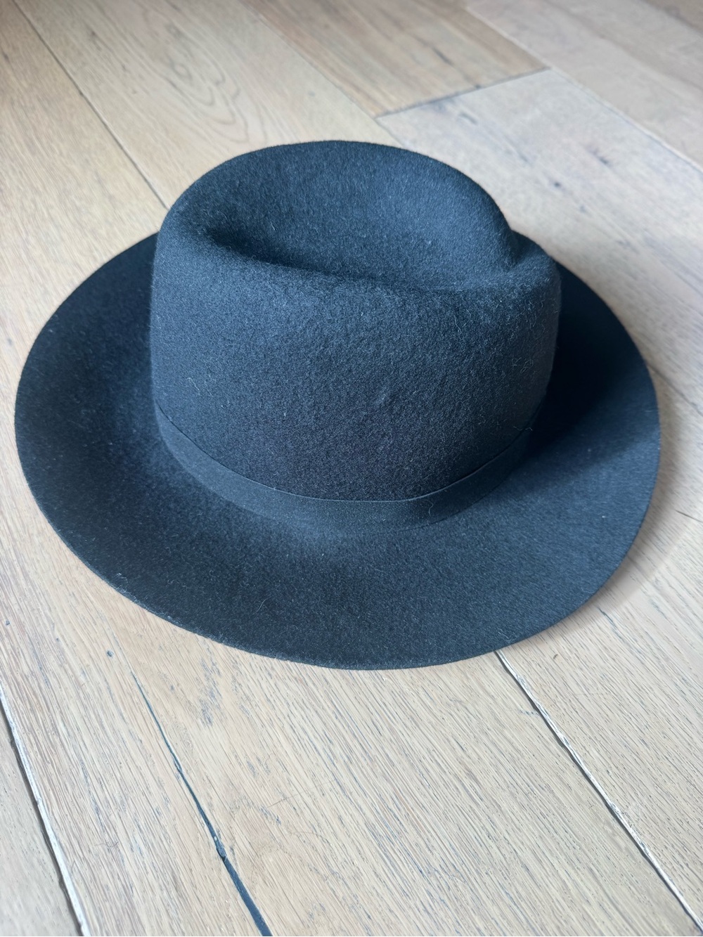 Classic Black Felted Wool Fedora Hat with grosgrain band - women’s